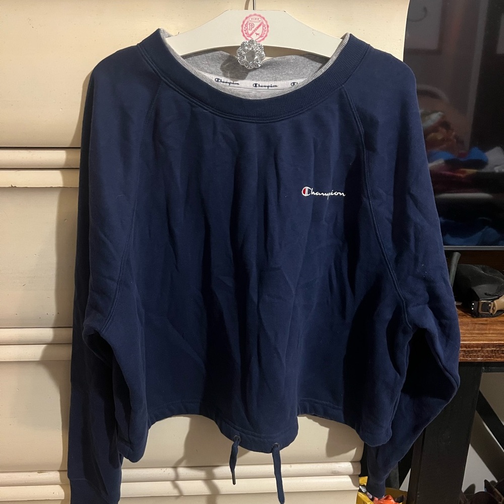 Women’s Champion Sweatshirt size large